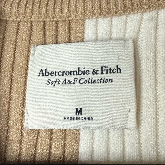 ABERCROMBIE + FITCH Soft Af Collection Cozy Ribbed Two Toned Color Block Sweater - Picture 6 of 10